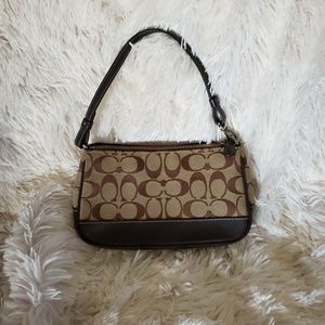 Small signature C Coach purse